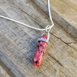 New Red Jasper Double Terminated Pendant Necklace 24 Inch Sterling Silver Chain